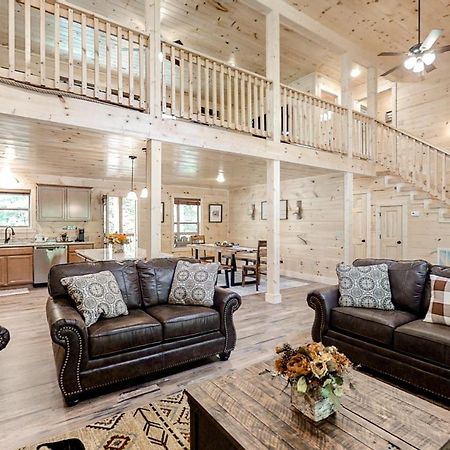 Misty Mountain Retreat Villa Sevierville Bagian luar foto