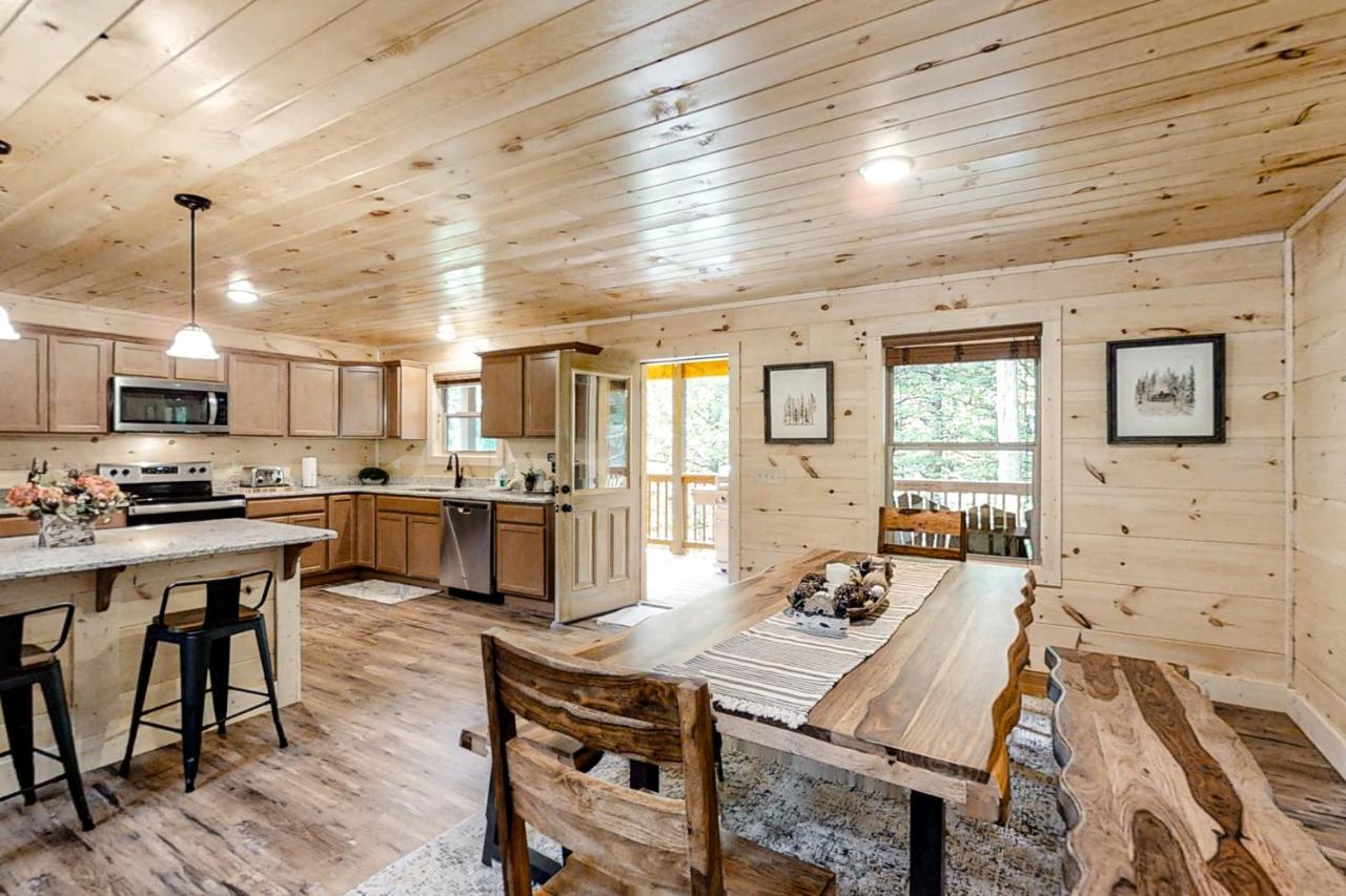 Misty Mountain Retreat Villa Sevierville Bagian luar foto