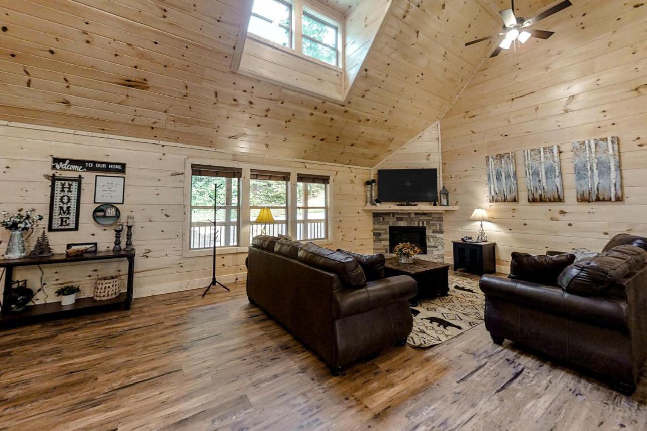 Misty Mountain Retreat Villa Sevierville Bagian luar foto