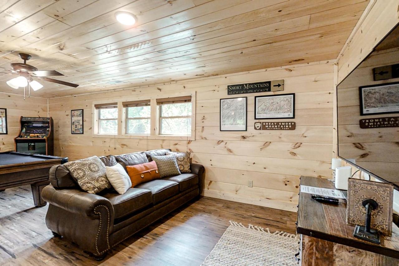 Misty Mountain Retreat Villa Sevierville Bagian luar foto