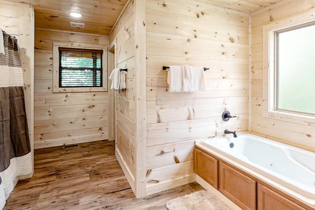 Misty Mountain Retreat Villa Sevierville Bagian luar foto