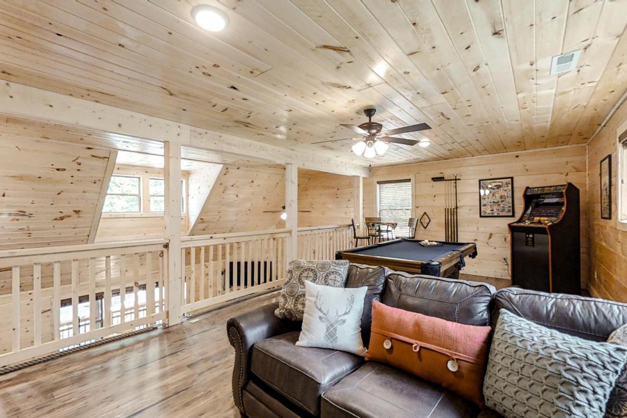 Misty Mountain Retreat Villa Sevierville Bagian luar foto