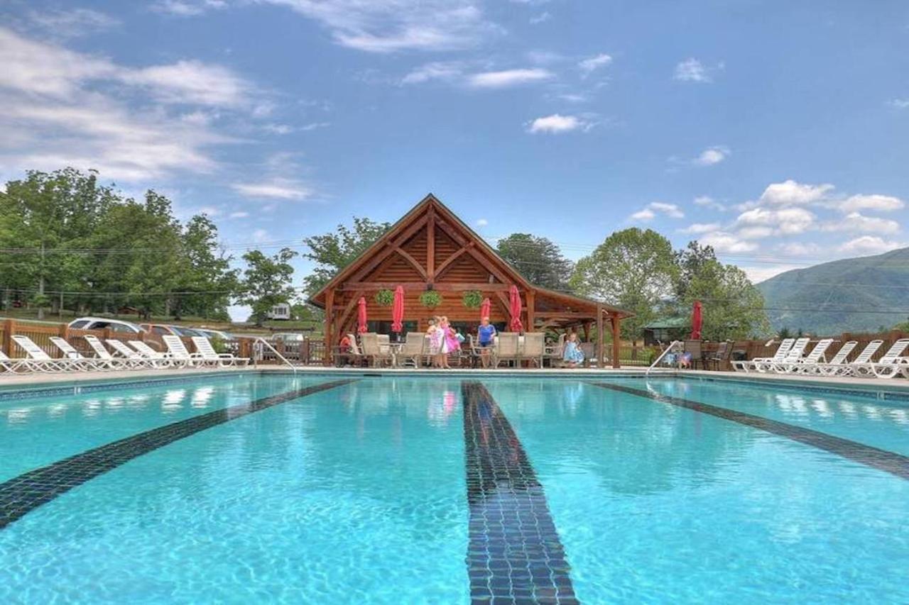 Misty Mountain Retreat Villa Sevierville Bagian luar foto